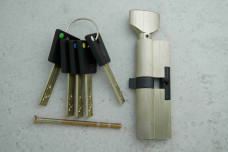 Циліндр SHERLOCK 90 40Т/50 НК ключ-вороток, посилений