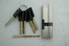 Циліндр SHERLOCK 100 60/40(40/60)НК ключ-ключ, посилений