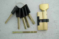 Циліндр SHERLOCK 60 30Т/30 НК ключ-вороток, латунь