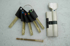 Циліндр SHERLOCK 75 (35Т/40) ключ-ворот