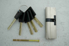 Циліндр SHERLOCK 95 40/55 НК ключ-ключ, посилений