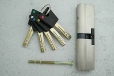 Циліндр SHERLOCK 120 60/60 НК ключ-ключ, посилений