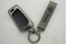 Чохол Toyota сірий метал + шкіра, універсальний