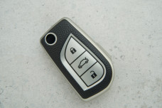 Чохол Toyota чорний срібло поліуретан