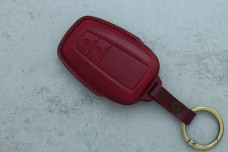 Чохол Toyota червона шкіра