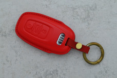 Чохол Audi червоний шкіра