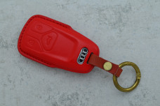 Чохол Audi червоний шкіра
