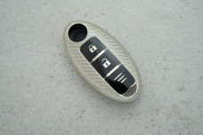 Чохол Nissan карбон сріблий поліуретан