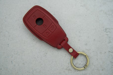 Чохол Mercedes червоний шкіра