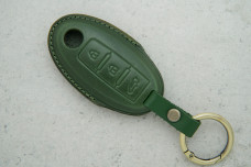 Чохол Nissan зелений шкіра