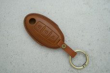 Чохол Nissan коричневий шкіра