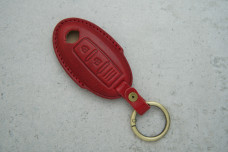 Чохол Nissan червоний шкіра