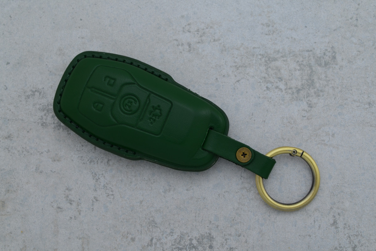 Чохол Ford зелений шкіра