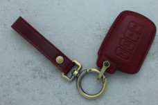 Чохол Toyota червоний шкіра