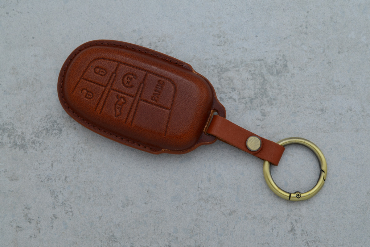 Чохол Jeep коричневий шкіра