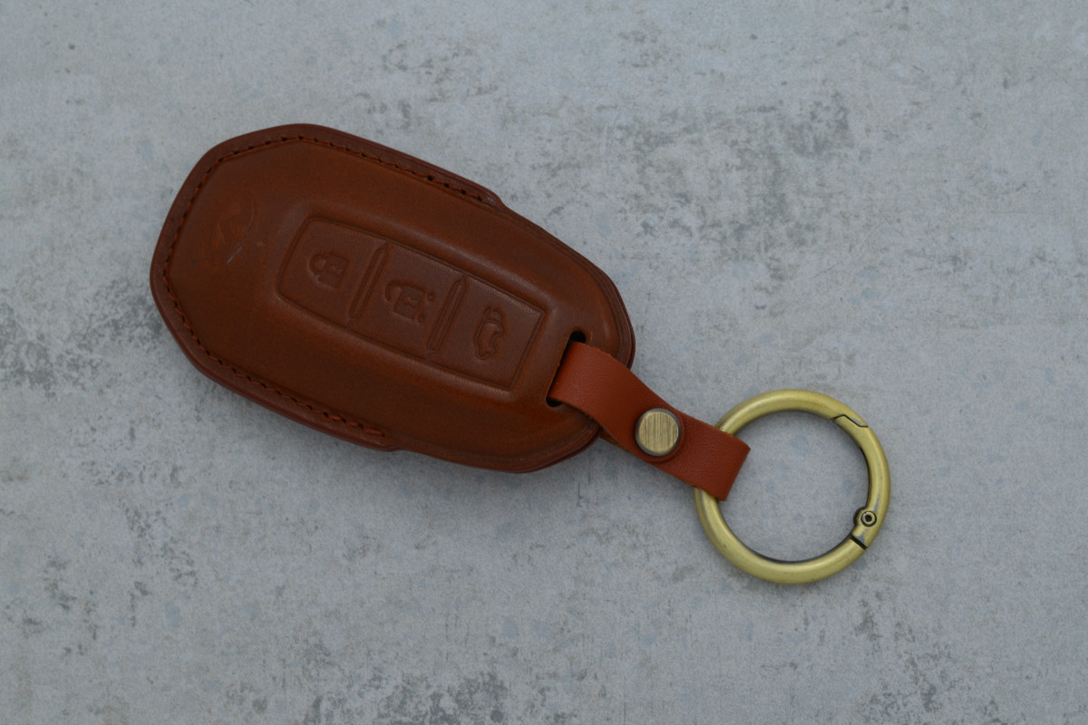 Чохол Infiniti коричневий шкіра