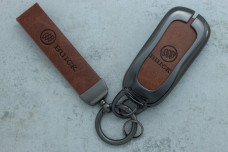 Чохол Buick коричневий метал шкіра універсалньий