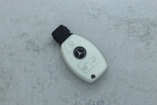 Чохол Mercedes білий