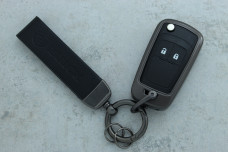 Чохол Buick чорний метал шкіра універсальний