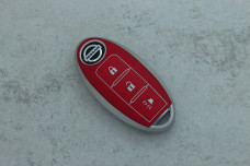 Чохол Nissan червоний поліуретан