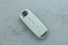 Чохол Mazda білий поліуретан