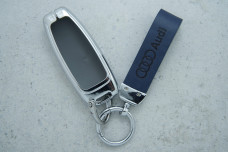 Чохол Audi синій метал шкіра універсальний