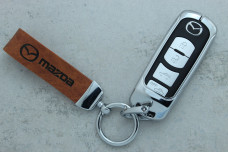 Чохол Mazda коричневий метал шкіра