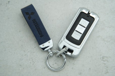 Чохол Mitsibishi синій шкіра метал універсальний