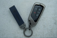 Чохол Skoda сірий синій метал шкіра універсальний