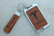 Чохол Tesla коричневий метал шкіра