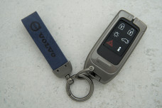 Чохол Volvo синій сірий метал + шкіра, універсальний