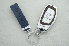 Чохол Hyundai синій шкіра + метал, універсальний