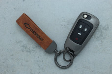 Чохол Chevrolet сірий коричневий метал шкіра універсальний