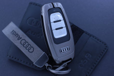 Чохол Audi метал + шкіра