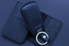 Чохол Audi чорний шкіра