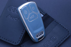 Чохол Audi темно-блакитний