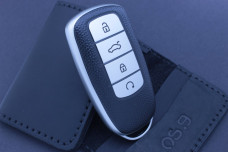 Чохол Chery срібло фактура шкіри