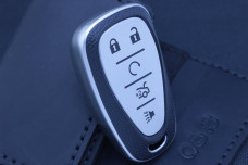 Чохол Chevrolet срібло фактура шкіри