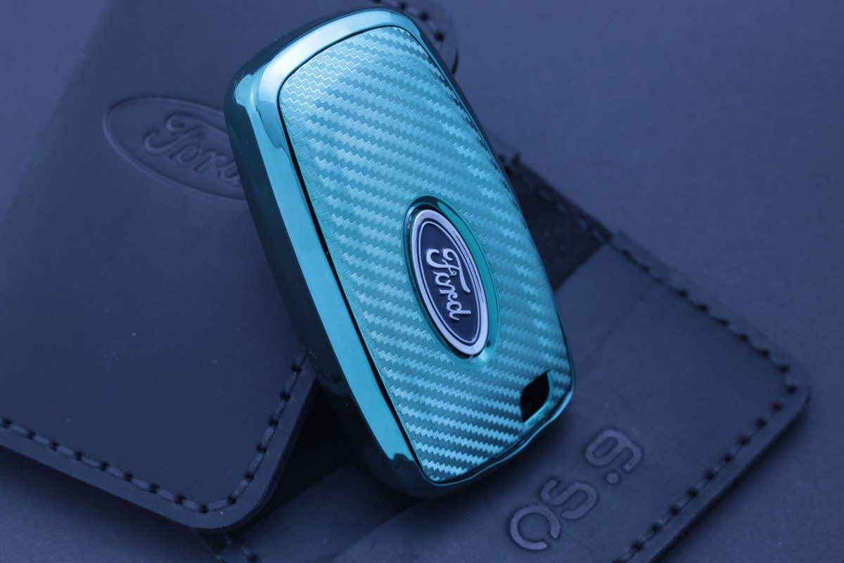 Чохол Ford carbon зелений