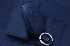 Чохол Ford чорний шкіра