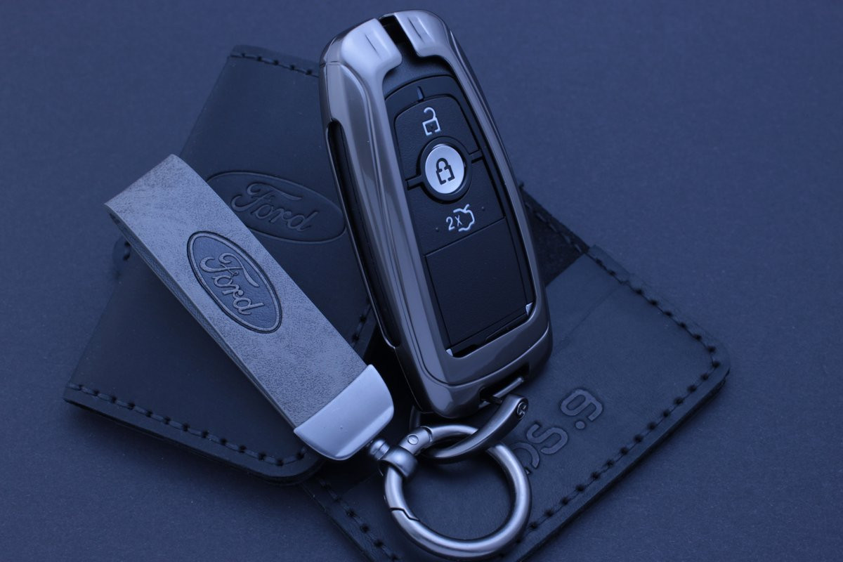 Чохол Ford метал + шкіра