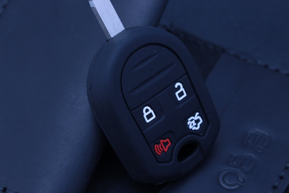 Чохол Ford чорний силікон