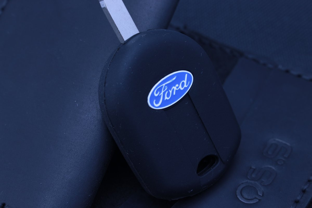 Чохол Ford чорний силікон