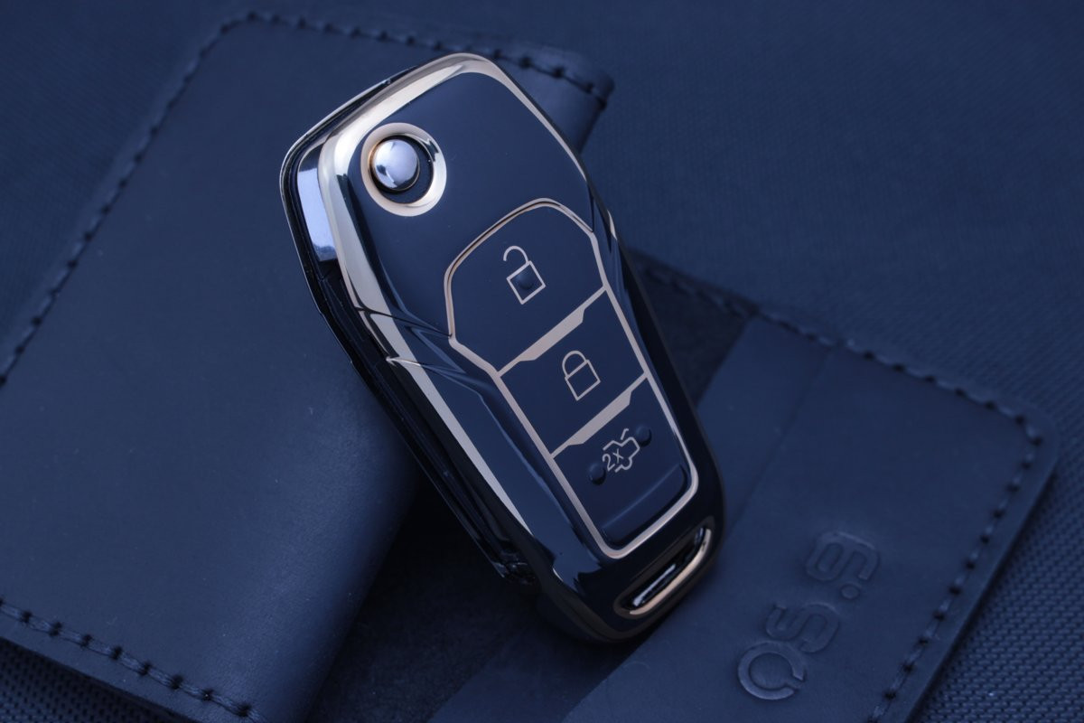 Чохол Ford чорний