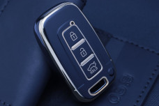 Чохол Hyundai/Kia чорний з золотом