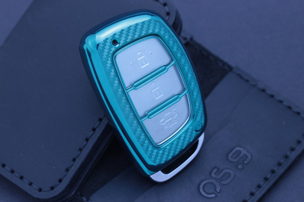 Чохол Hyundai carbon зелений універсальний