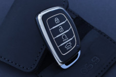 Чохол Hyundai чорний з золотом