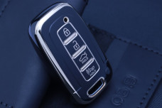 Чохол Hyundai/Kia чорний з золотом