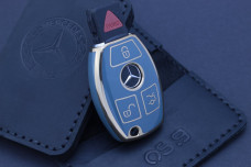 Чохол Mercedes темно-блакитний