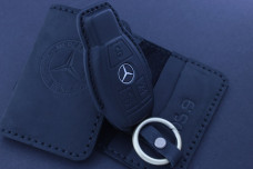 Чохол Mercedes чорний шкіра